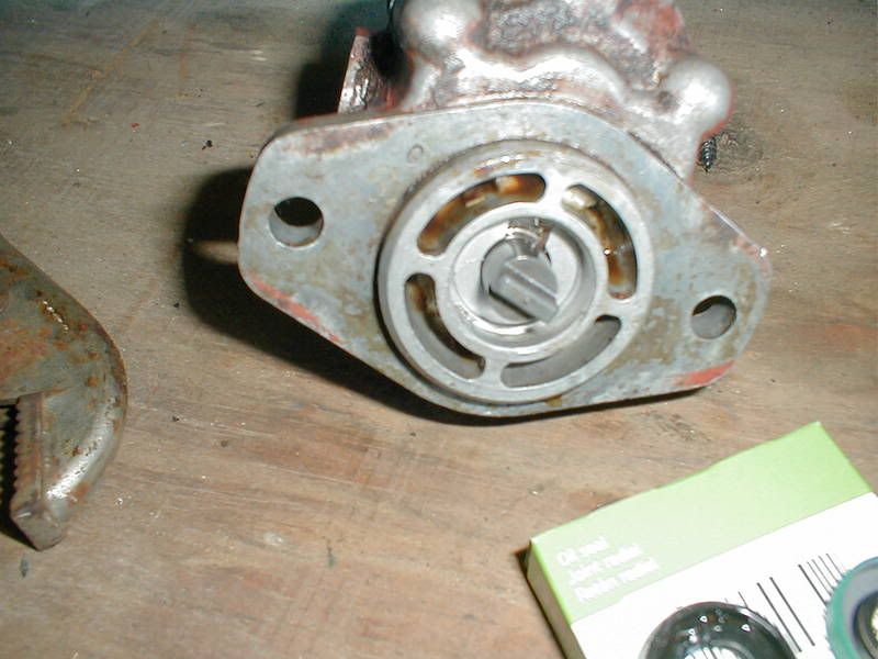 How to Rebuild your Hydraulic pump on Rider CHEAP Gravely Tractor